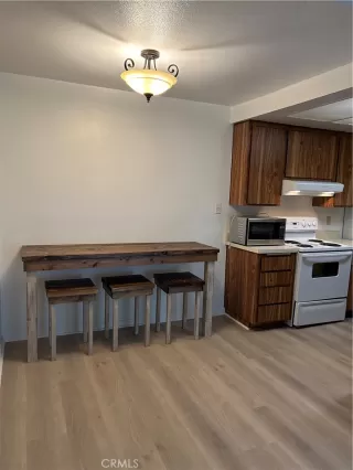 Photo #4: OC23183124 Listing 