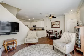 Photo #3: OC23183567 Listing 