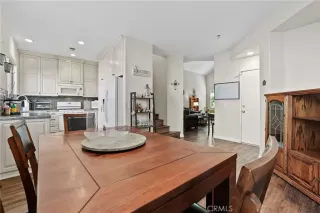 Photo #4: OC23183650 Listing 