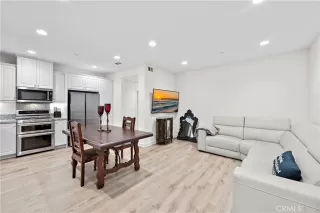 Photo #5: OC23183678 Listing