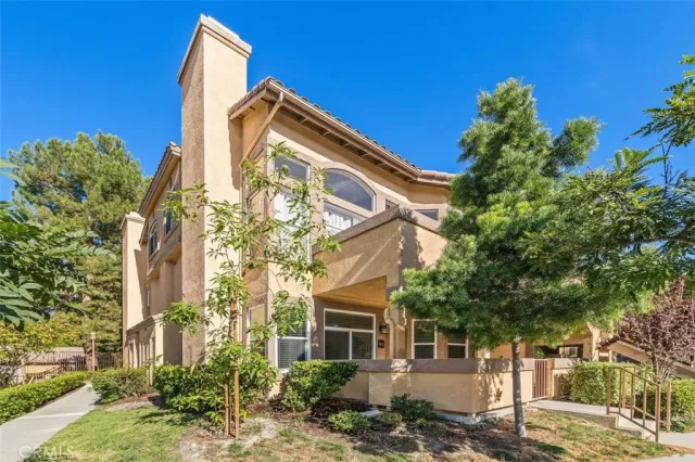 MLS: OC23183740 Condo For Sale