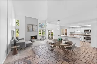 Photo #2: OC23184101 Listing 