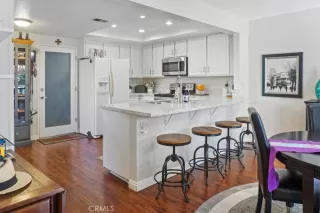 Photo #3: OC23184243 Listing 