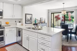 Photo #5: OC23184243 Listing 