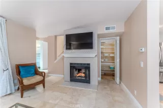 Photo #5: OC23184250 Listing