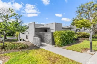 Photo #1: OC23184574 Listing