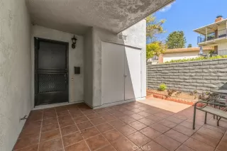 Photo #5: OC23184574 Listing