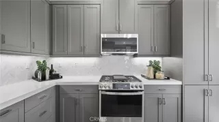 Photo #2: OC23184598 Listing