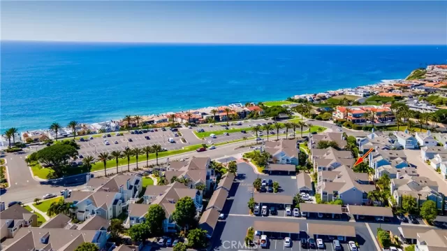 MLS: OC23184880 Condo For Sale