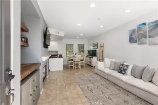 Photo #5: OC23185253 Listing