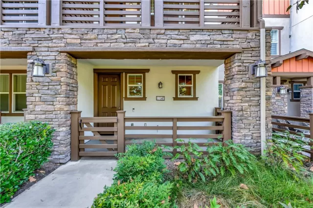 MLS: OC23185501 Condo For Sale