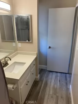 Photo #5: OC23185537 Listing