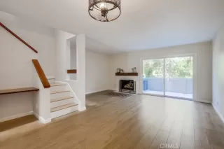 Photo #2: OC23185750 Listing