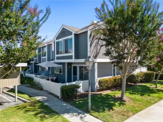 Photo #1: OC23185843 Listing