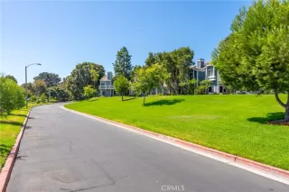 Photo #4: OC23185847 Listing 