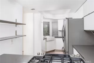 Photo #5: OC23185938 Listing