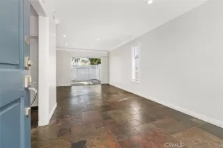 Photo #3: OC23186080 Listing