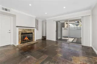 Photo #5: OC23186080 Listing