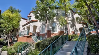 Photo #2: OC23186123 Listing 