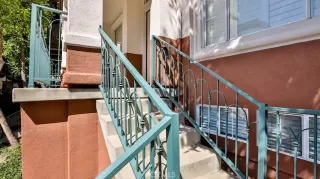 Photo #3: OC23186123 Listing 