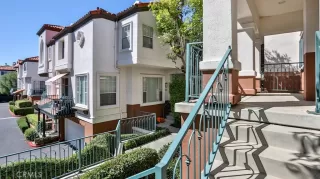 Photo #4: OC23186123 Listing 