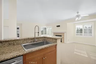 Photo #5: OC23186219 Listing 