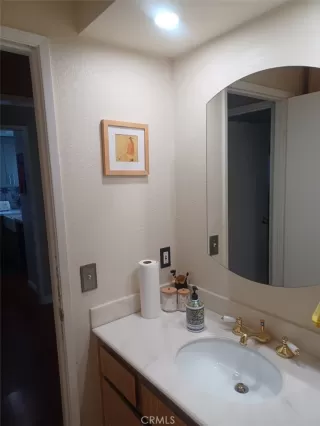 Photo #1: OC23186736 Listing