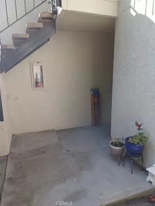 Photo #6: OC23186736 Listing