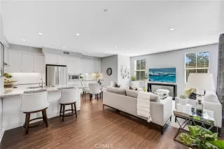 Photo #1: OC23186753 Listing