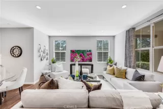 Photo #2: OC23186753 Listing