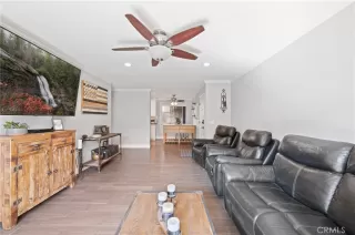 Photo #5: OC23186812 Listing 