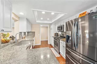 Photo #4: OC23186868 Listing