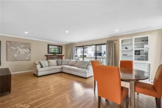 Photo #2: OC23187159 Listing 