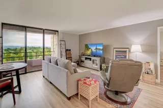 Photo #1: OC23187559 Listing