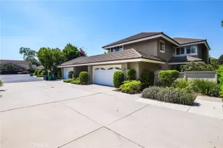 Photo #2: OC23187618 Listing 