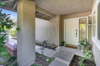 Photo #4: OC23187618 Listing 