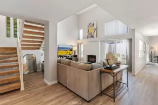 Photo #5: OC23187618 Listing 