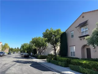 Photo #1: OC23187680 Listing 