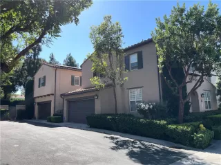 Photo #2: OC23187680 Listing 