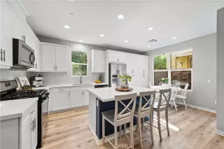 More Details about MLS # OC23187805 : 148 ALIENTA LANE 30