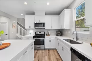 Photo #3: OC23187805 Listing 