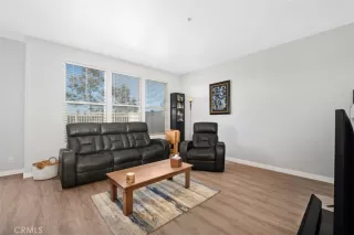 Photo #4: OC23187957 Listing 