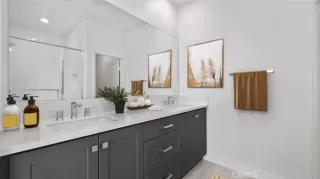 Photo #6: OC23188101 Listing 