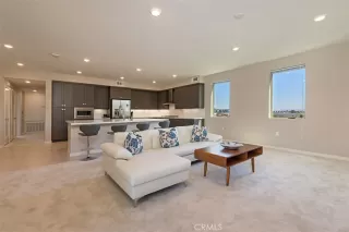 Photo #3: OC23188551 Listing