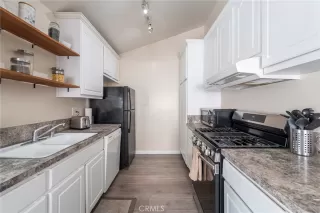 Photo #6: OC23188750 Listing 