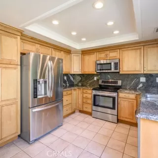 Photo #6: OC23188895 Listing 
