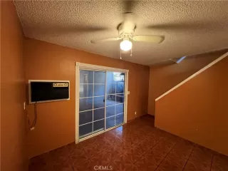 Photo #6: OC23189057 Listing