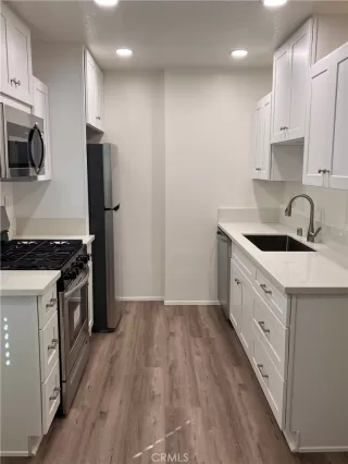 Photo #1: OC23189106 Listing 