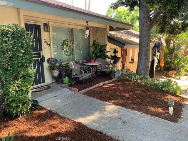 MLS: OC23189175 Condo For Sale