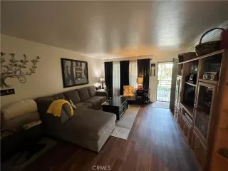 Photo #3: OC23189175 Listing 